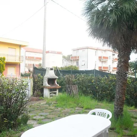 M015 - Marcelli, Trilocale Con Giardino A 80mt Dal Mare